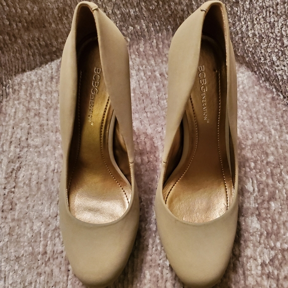 BCBG BCBGeneration Capone Platform Beige Bronze Glitter Pumps - Picture 6 of 9